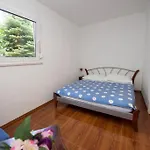 In With Sea View, Terrace, Air Conditioning, Wi-fi Apartament
