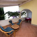 In With Sea View, Terrace, Air Conditioning, Wi-fi * Duće
