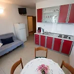 In With Sea View, Terrace, Air Conditioning, Wi-fi * Duće