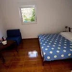 In With Sea View, Terrace, Air Conditioning, Wi-fi * Duće
