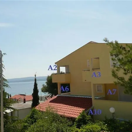 Apartment In With Sea View, Terrace, Air Conditioning, Wi-fi *